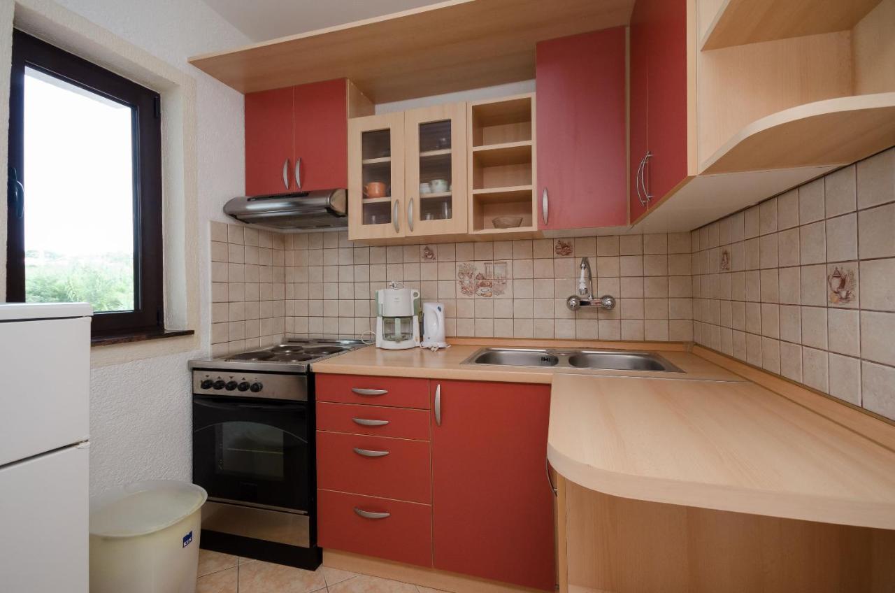 Apartments Helena Lopar Exterior photo
